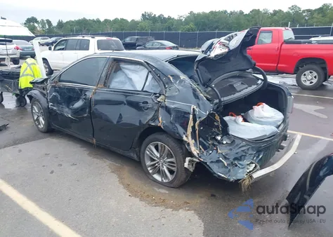 2015 Toyota Camry Se z USA, uszkodzony, nr VIN 4T1BF1FK7FU024783